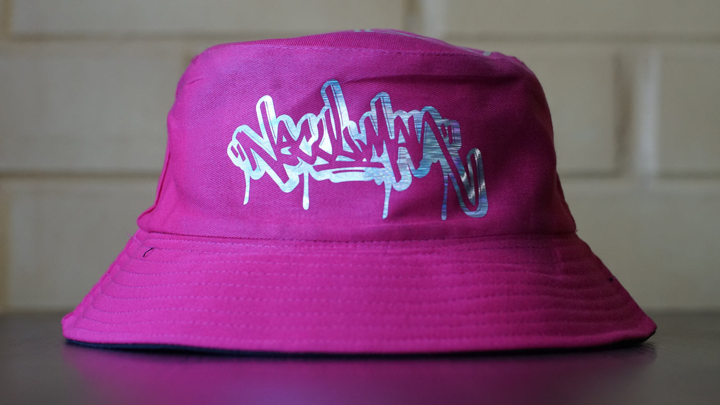 Gorro reversible fucsia con negro (para mujer)